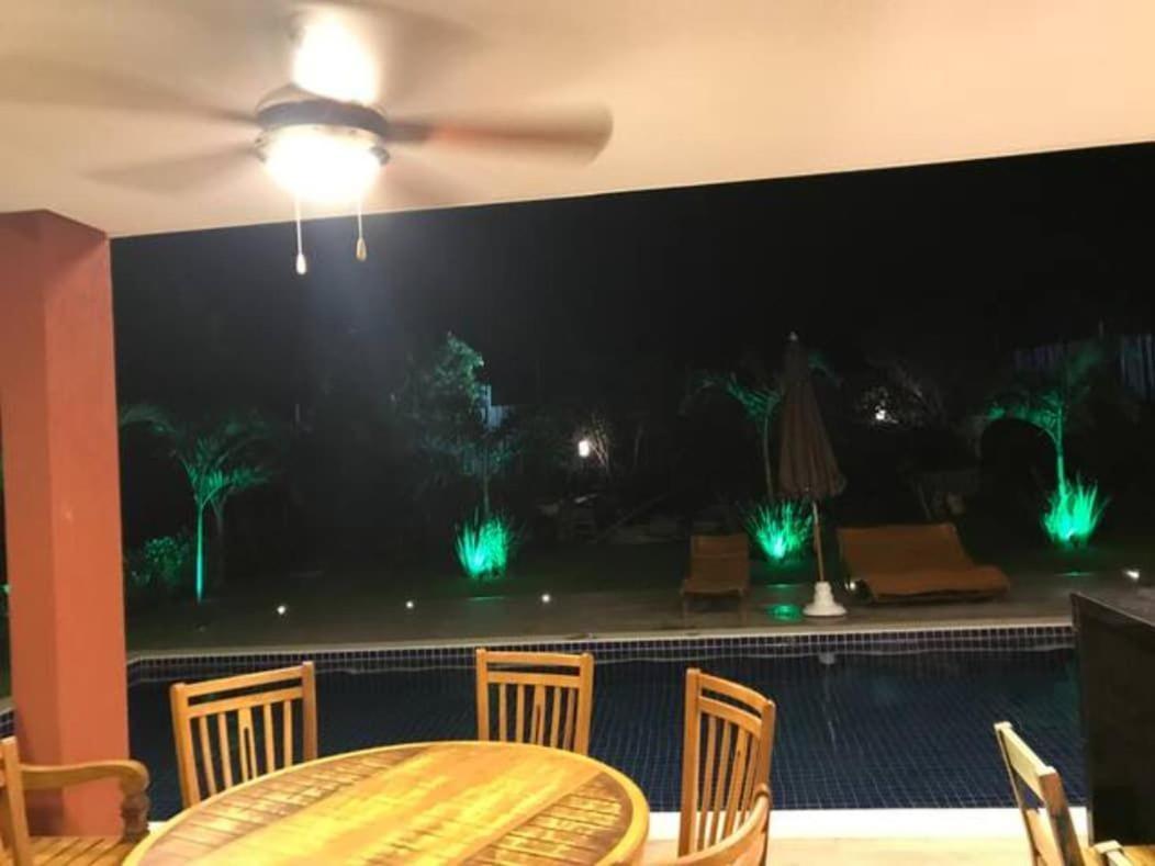 Casa Temporada - 4 Suites - Condominio Luxo - Piscina Extraordinaria - Praia De Itacimirim-Ba Camaçari المظهر الخارجي الصورة
